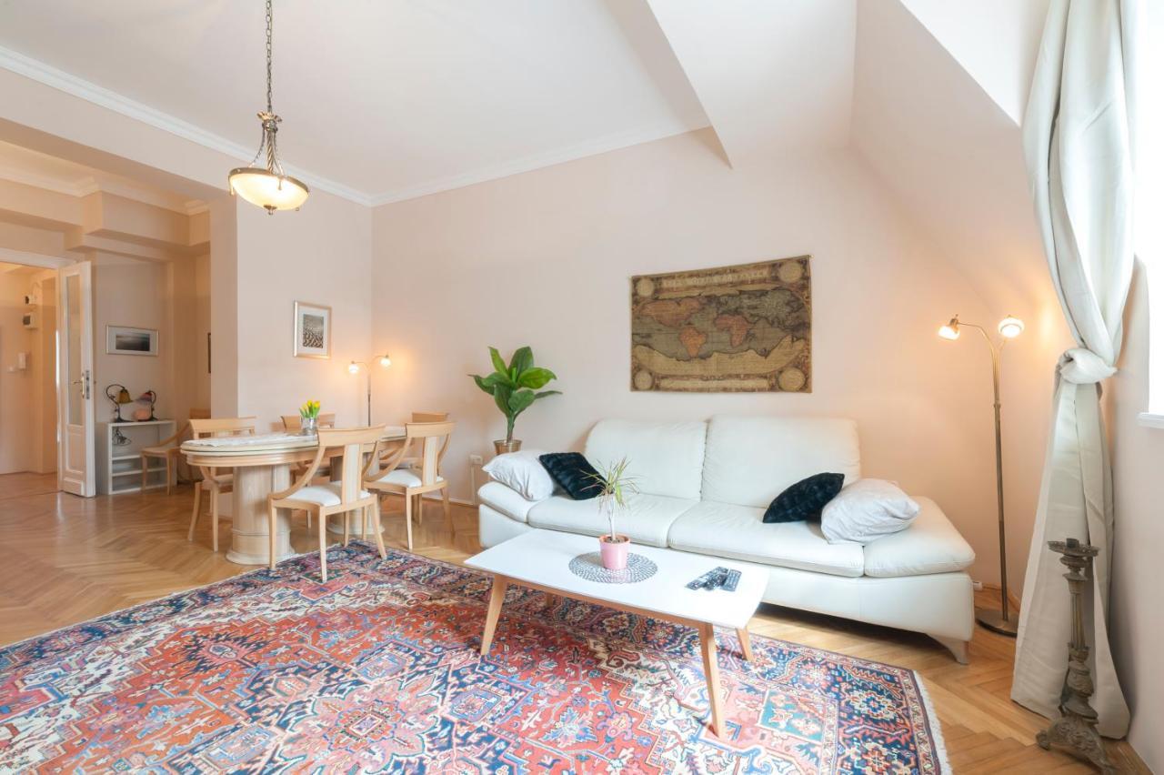 Opera & Basilica 2 Bedrooms With Balcony Budapest Extérieur photo